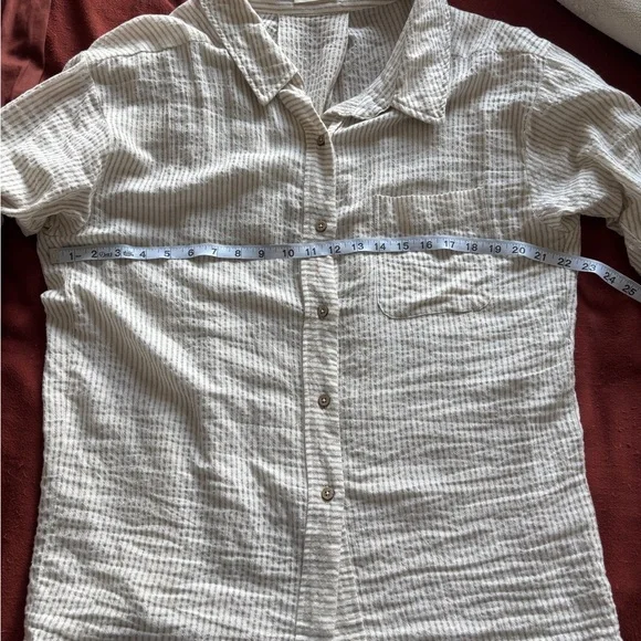 Neuflora Venice Button Down - Tan - Picture 8 of 9